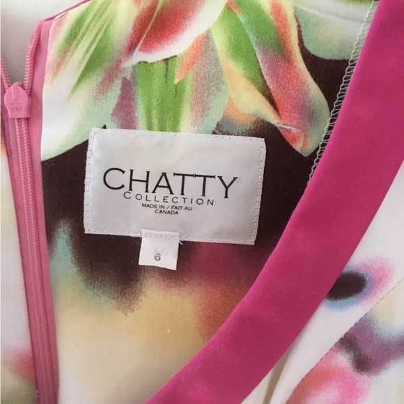 Chatty Dress - Picture 3 of 4